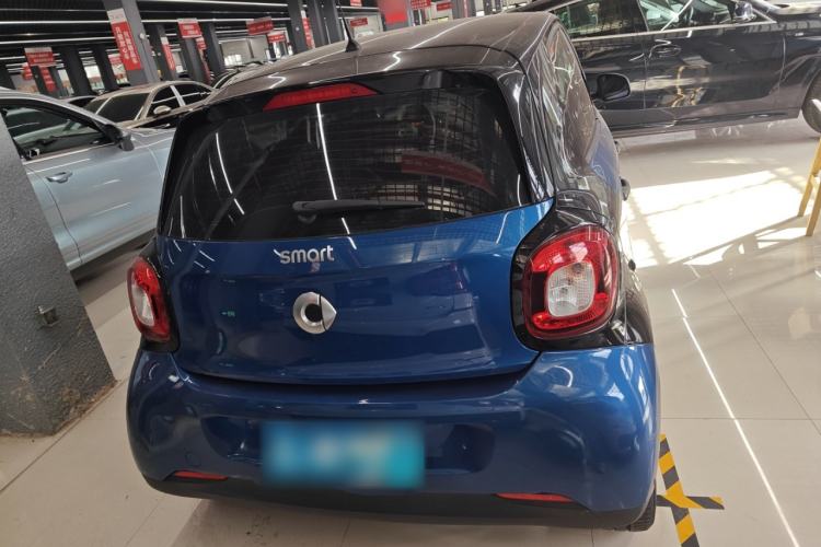 Used smart forfour 2016 1.0L 52 kW Dynamic Edition