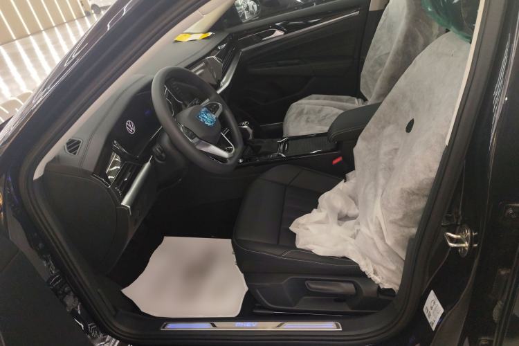 Used Volkswagen Passat New Energy 2025 430 PHEV Hybrid Business Edition
