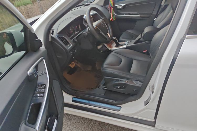 Used Volvo XC60 2017 T5 Smart Upgrade Edition Driver Seat