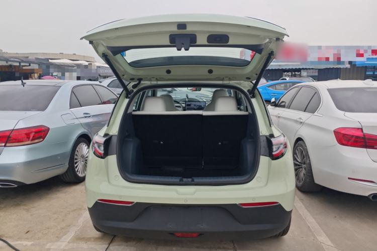 Used Geely Galaxy Geome 2025 UP 410km Exploration+ Edition
