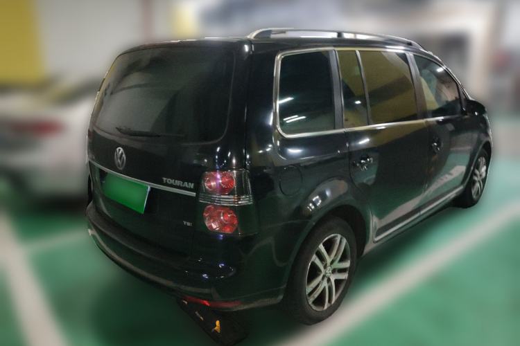 Used Volkswagen Touran 2011 1.4T DSG ZhiZhen Edition 5 Seats Rear Right 45 Deg