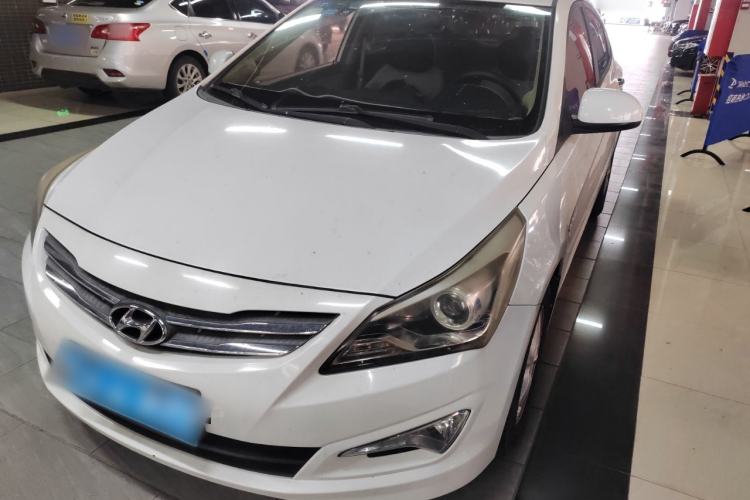 Used Hyundai Verna (older generation) 2014 1.4L Automatic Leading-Edge GLX