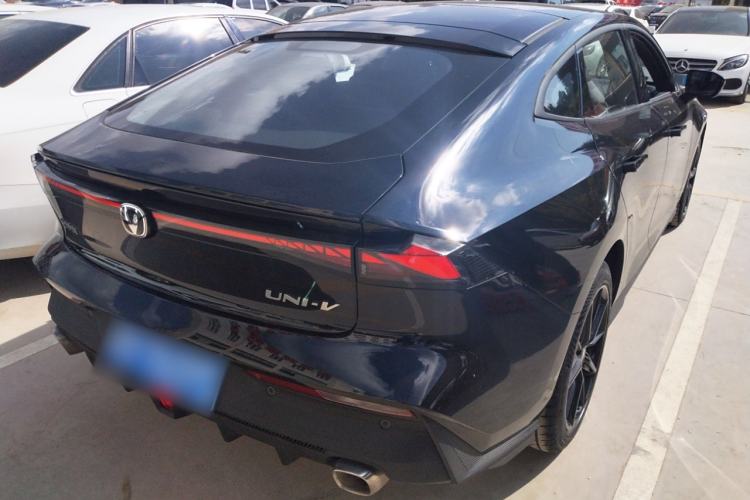 Used Changan UNI-V 2025 1.5T 500Bar High-Energy Version