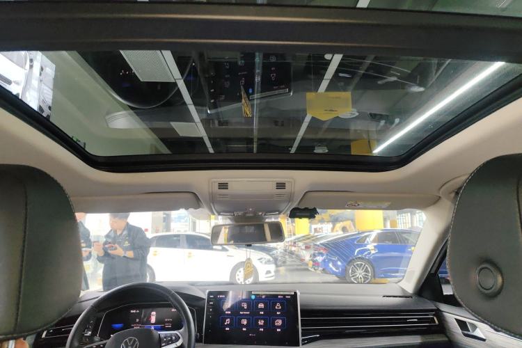 Used Volkswagen Sagitar 2023 300TSI DSG Excellence Edition Headliner