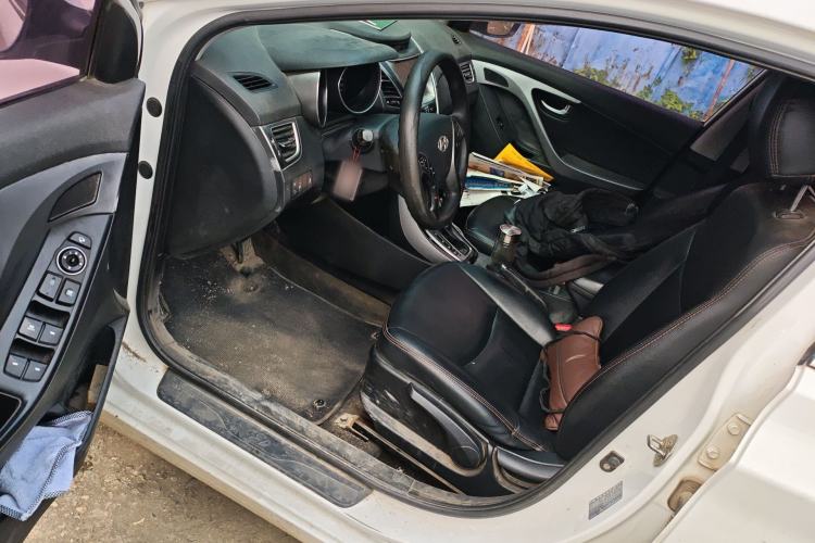 Used Hyundai Elantra (5th Generation / Langdong) 2016 1.6L Automatic Prestige Model Driver Seat