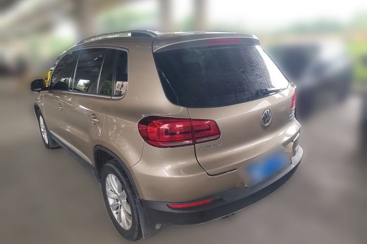 Used Volkswagen Tiguan 2013 1.8 TSI Automatic All-Wheel Drive Luxury Model Rear Left 45 Deg