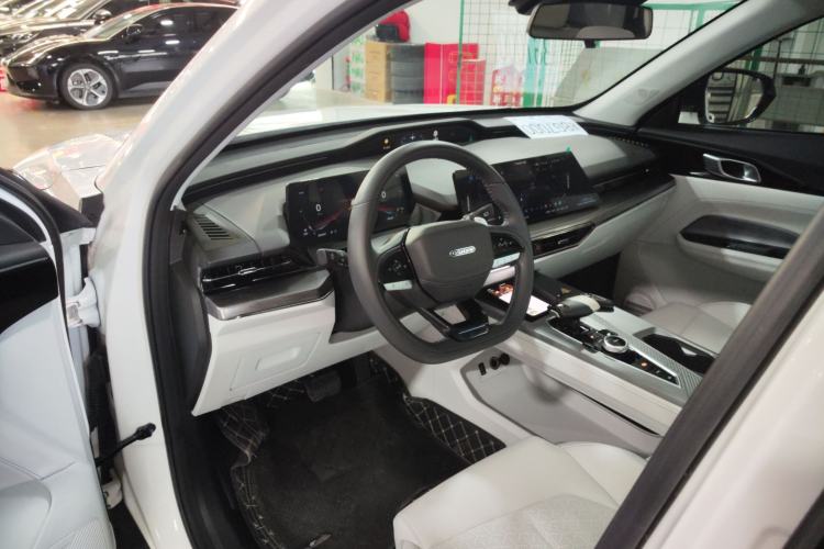 Used CHANGAN OSHAN Z6 New Energy 2023 ZhiDian iDD 150KM Flagship PLUS Center Console