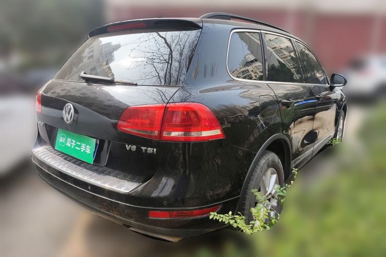 Used Volkswagen Touareg 2011 3.0 TSI High-End Version
