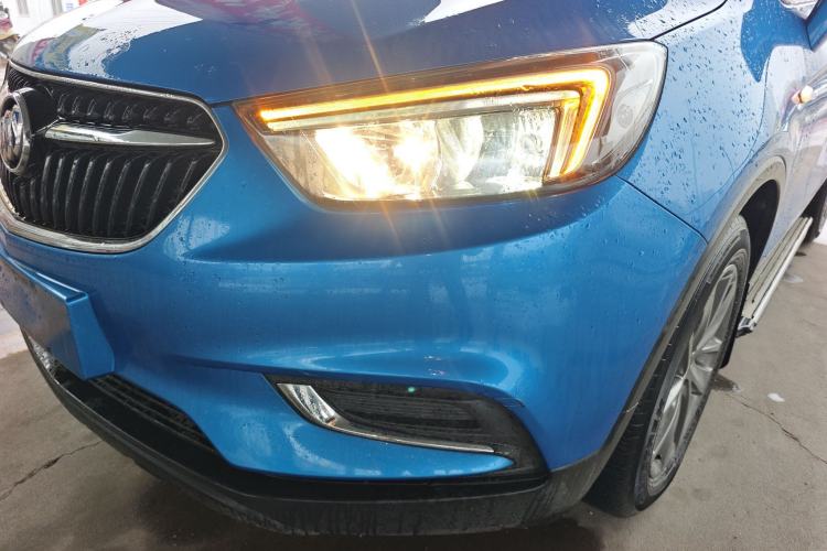 Used Buick Encore 2018 18T Automatic Two-Wheel Drive Urban Fashion Model