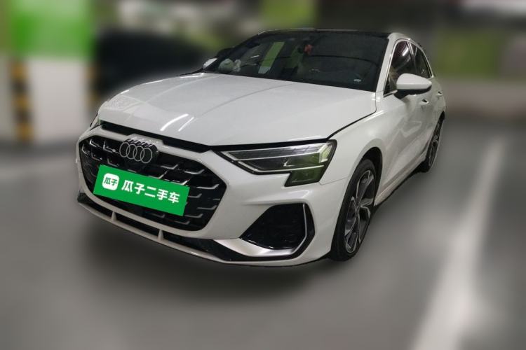 Used Audi A3 2025 Sportback 35TFSI Prestige Edition Guazi used car, China used car export, Used car for sale, Used cars, Cheapest cars for sale