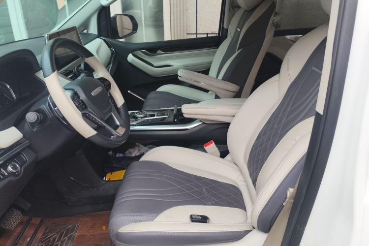 Used SAIC MAXUS G20 2020 2.0T Gasoline Automatic ZhiZun Edition Left Front Seat