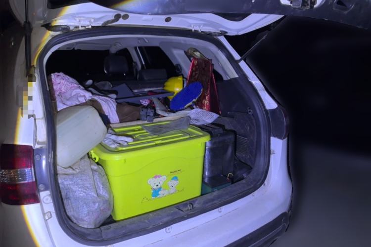 Used JMC Yusheng S350 2013 2.4T Automatic 2WD Diesel Luxury Edition 5 Seats Trunk