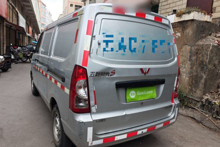 Used Wuling Rongguang S 2021 1.2L Base Model Window-Sealed 2-Seat LSI Car