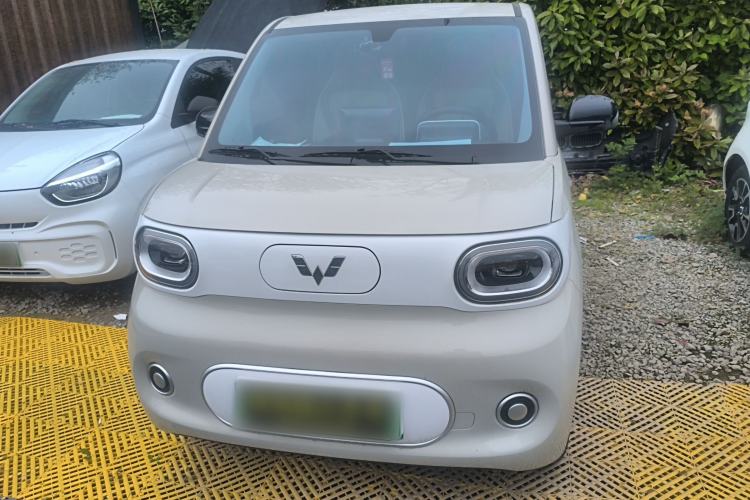 Used Wuling Hongguang MINIEV 2024 3rd Generation 215km Youth Edition Front