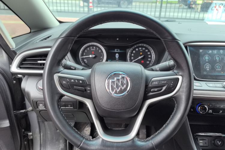 Used Buick GL6 2018 18T 6-Seater Luxury Model
