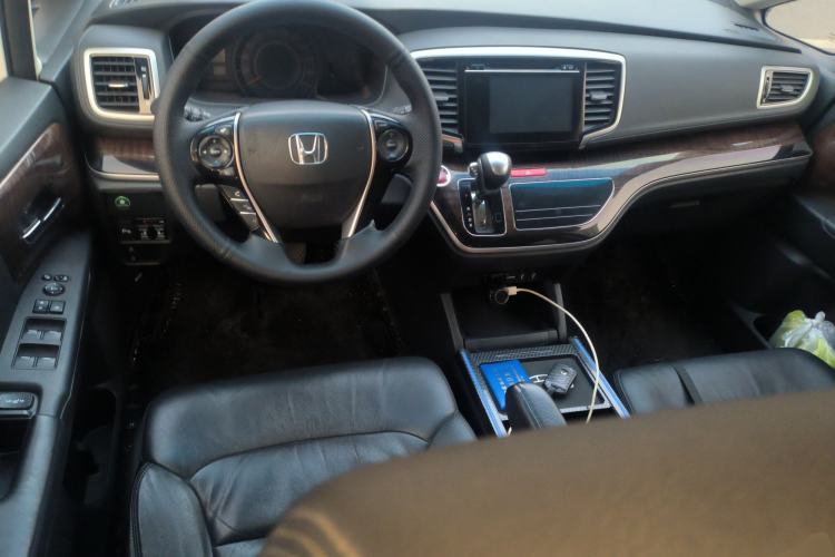 Used Honda Odyssey 2015 Updated Version 2.4L Smart Edition
