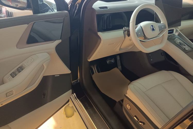 Used Denza N8L 2025 Model Flagship Model