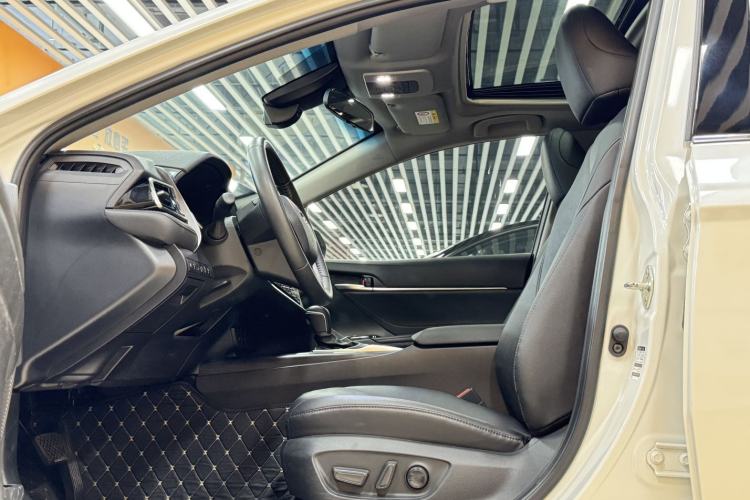 Used Toyota Camry 2021 2.0G Luxury Edition