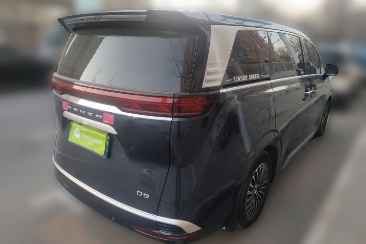 Used Denza D9 2022 DM-i 970 Four-Wheel Drive Prestige Model
