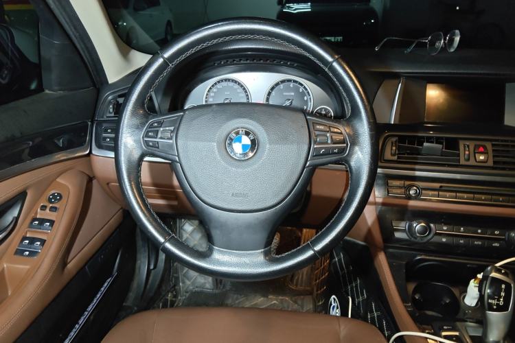 Used BMW 5 Series 2014 520Li Elegant Model