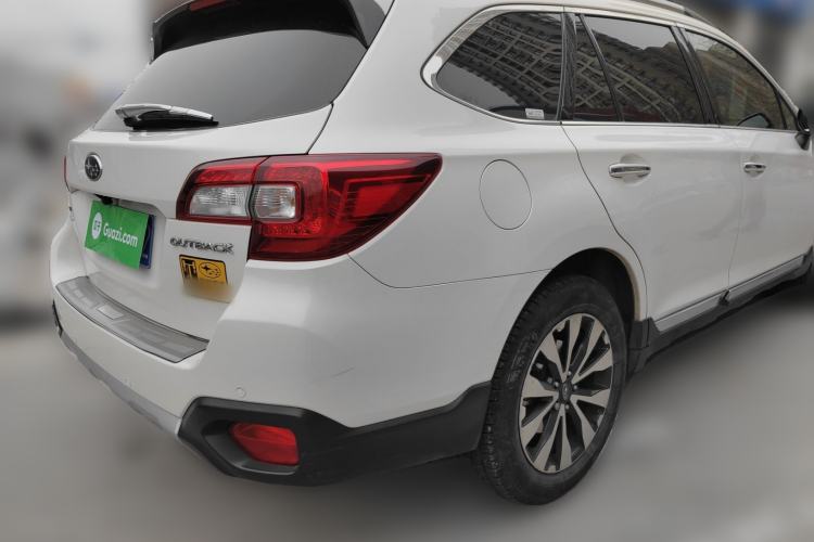 Used Subaru Outback 2016 2.5i Sport Navigation Edition Rear Right 45 Deg