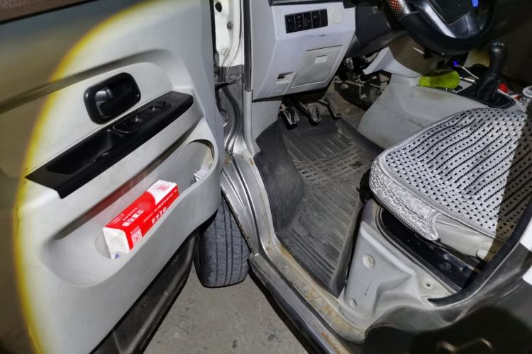 Used Jinbei New Hiace X30L 2016 1.5L Wealth Edition DLCG14 Driver Seat