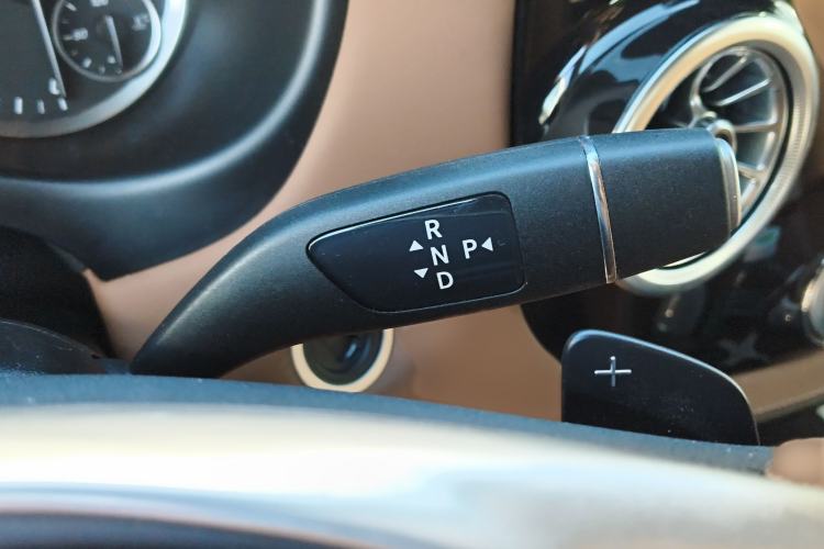 Used Mercedes-Benz Vito 2021 2.0T Elite Version 7 Seats