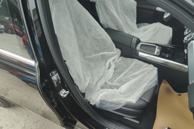 Used Mercedes-Benz EQB 2025 EQB 260 Right Front Seat