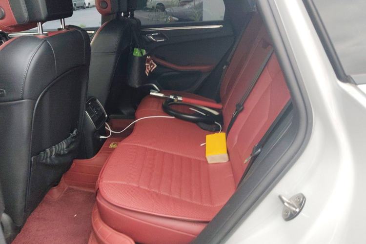 Used Porsche Macan 2022 Macan 2.0T Left Rear Seat