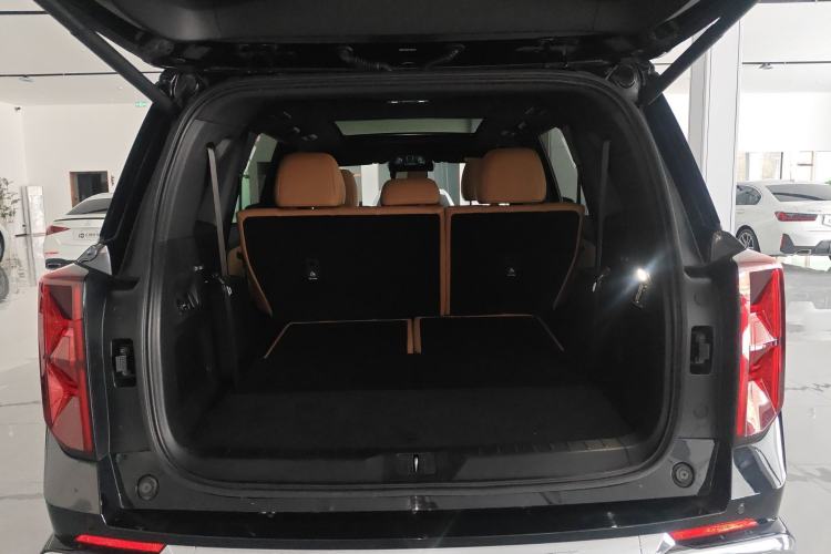 Used GAC Trumpchi ES9 2024 PHEV with 143 km Max