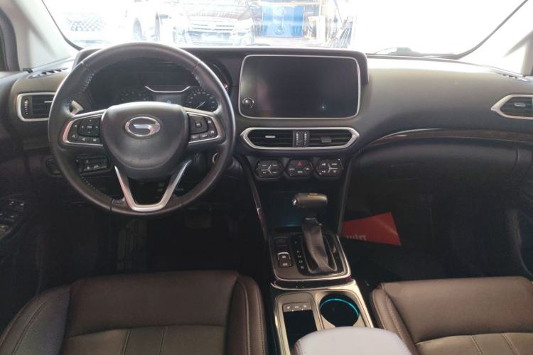 Used GAC Trumpchi GS4 2018 235T Automatic Two-Wheel-Drive Supreme Edition Center Console