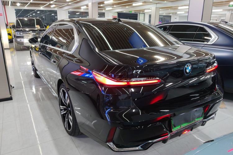 Used BMW i7 2023 eDrive50L Prestige M Sport Package Rear Left 45 Deg