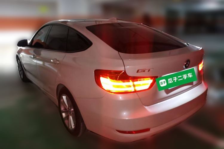 Used BMW 3 Series GT 2016 320i Fashion Model Rear Left 45 Deg