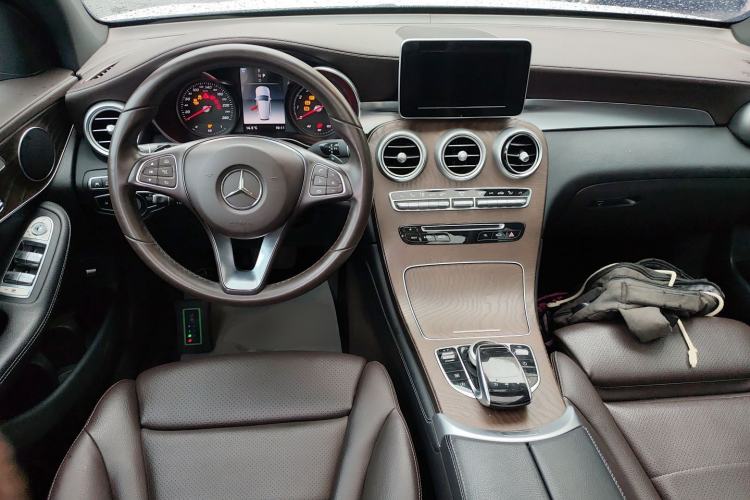 Used Mercedes-Benz GLC 2018 Refreshed GLC 300 4MATIC Dynamic Edition
