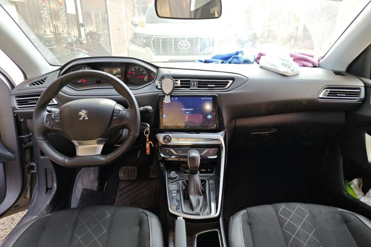 Used Peugeot 308 2016 1.6L Automatic Luxury Edition
