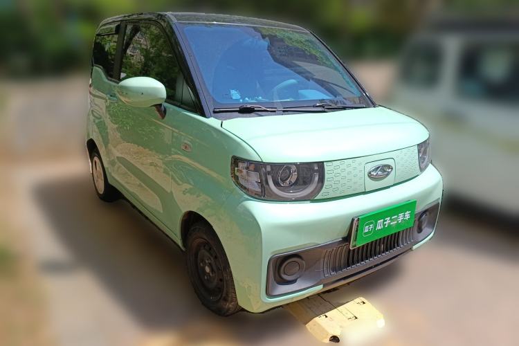Used Chery QQ Ice Cream 2022 170km Sundae Phosphate Lithium-Ion Front Right 45 Deg