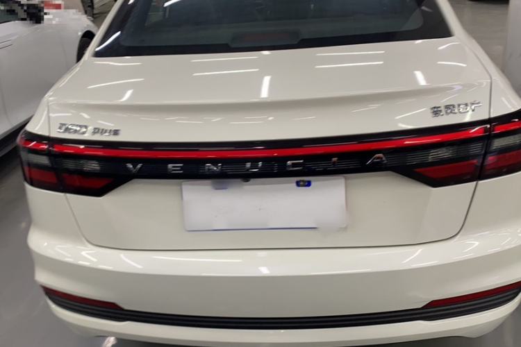 Used Venucia D60 2023 PLUS 1.6L XL CVT Yue Ling Edition Exterior 5