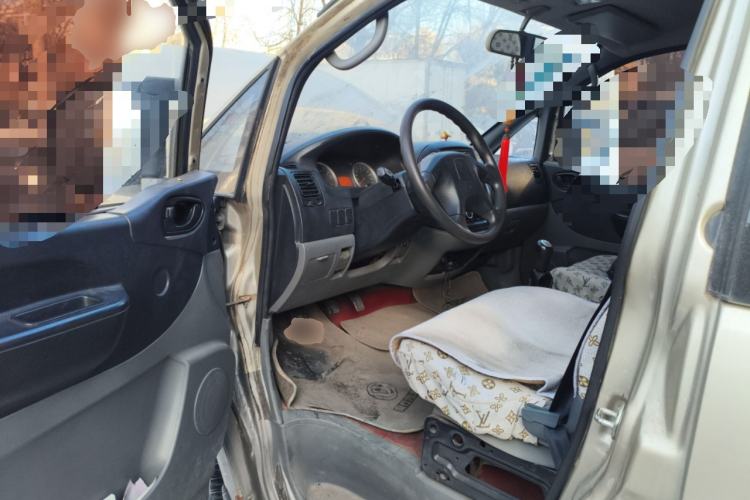 Used FORTHING Lingzhi 2014 V3 1.5L 7-Seater Standard Model II Driver Seat