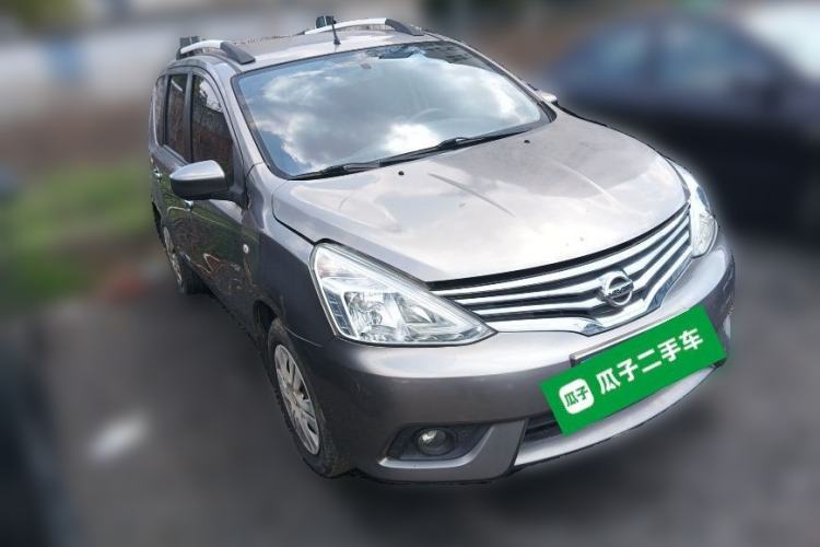 Used Nissan Livina 2013 1.6XE CVT Comfort Edition Front Right 45 Deg
