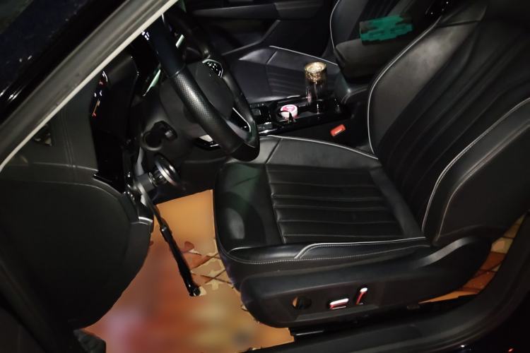 Used Volkswagen Passat 2023 Revised 280TSI Elite Edition Left Front Seat