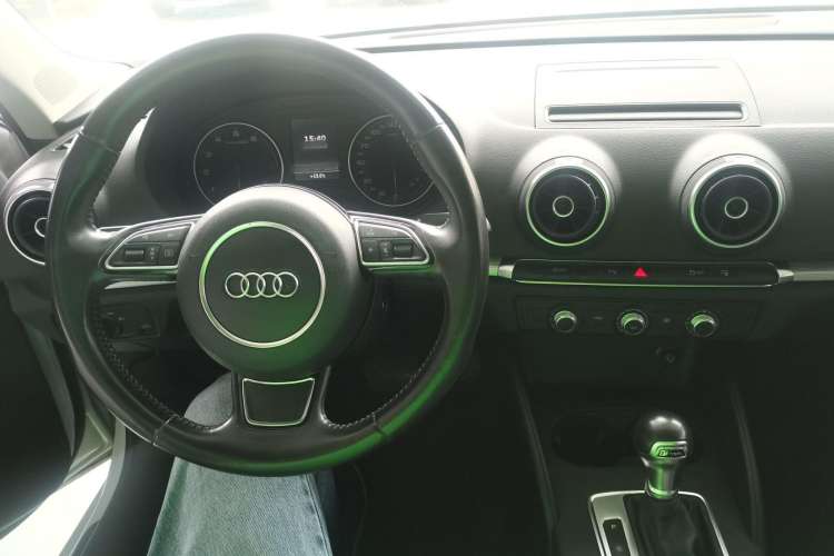 Used Audi A3 2015 Limousine 35 TFSI Millionth Anniversary Intelligent Leading Model
