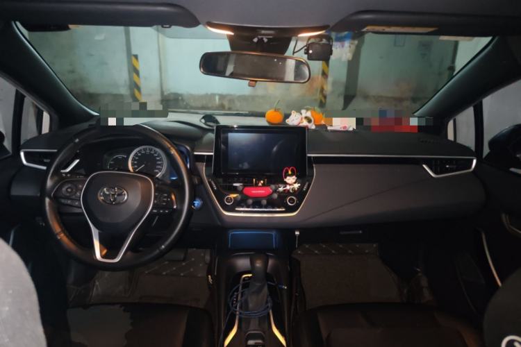 Used Toyota Levin 2019 Dual-Engine 1.8H E-CVT Sport Edition China VI Standard Center Console