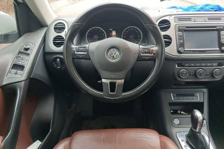 Used Volkswagen Tiguan 2015 2.0 TSI Automatic All-Wheel Drive Luxury Edition