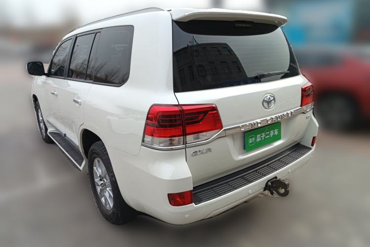 Used Toyota Land Cruiser 
