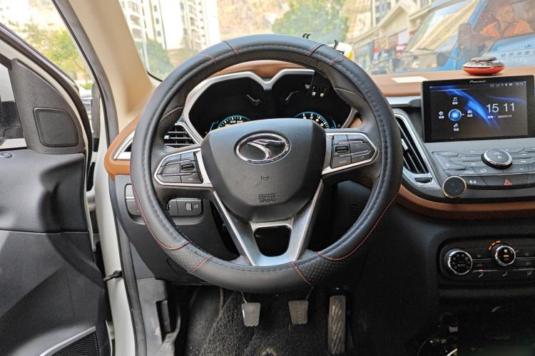 Used Soueast DX7 2018 1.5T Manual Luxury Model Steering Wheel