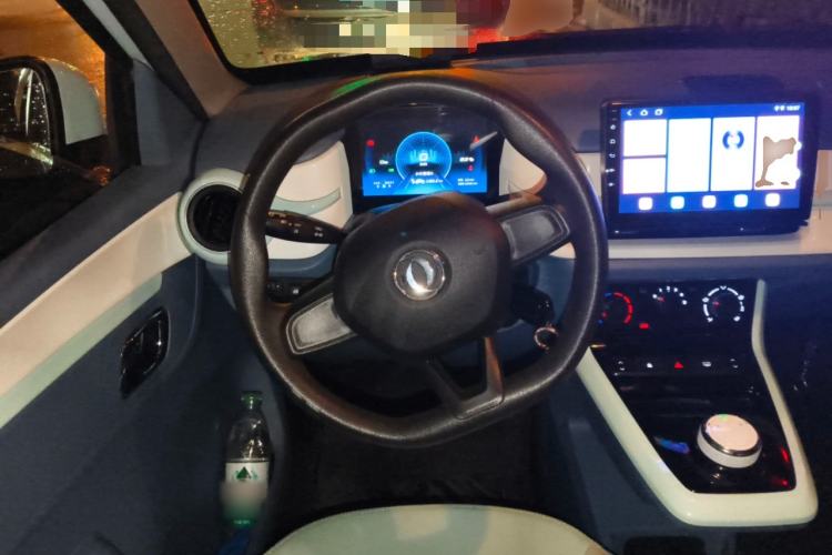 Used Dongfeng NAMMI BOX 2022 Revised Light Wind Edition 201 km Standard Version
