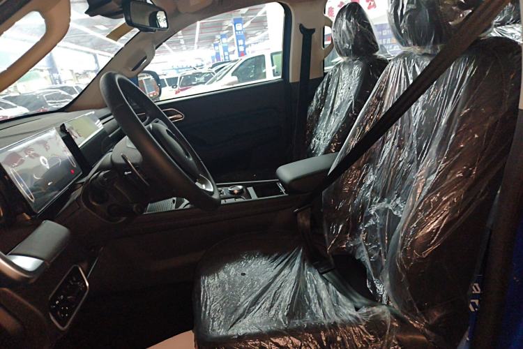 Used Great Wall Poer 2023 2.0T Passenger Version Automatic Diesel Two-Wheel Drive Comfort Trim – GW4D20M
