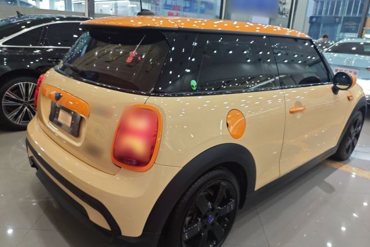 Used MINI MINI 2023 1.5T COOPER Midnight Escape Special Edition
