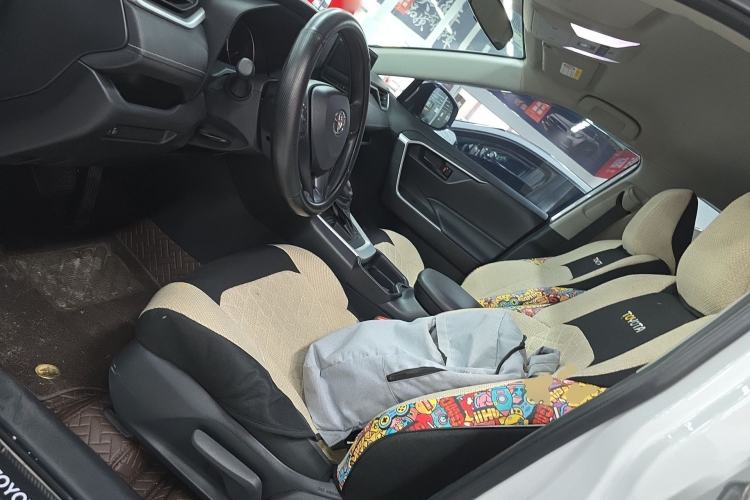 Used Toyota Wildlander 2023 2.0L CVT Two-Wheel Drive Leading Edition Left Front Seat