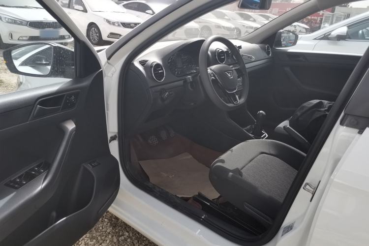 Used Jetta VA3 2021 1.5L Manual Entry-Level Version